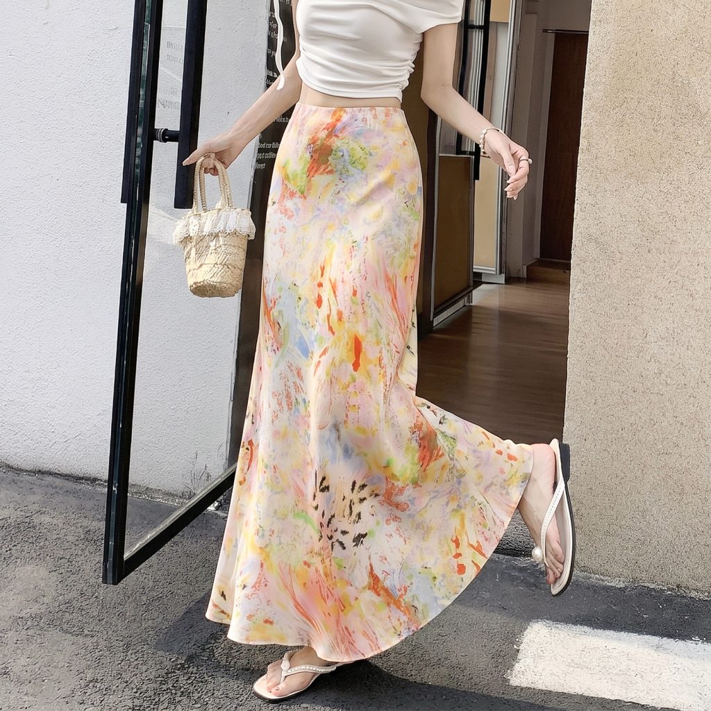 Elegant High-Waist Mermaid Skirt with Print and Drape
