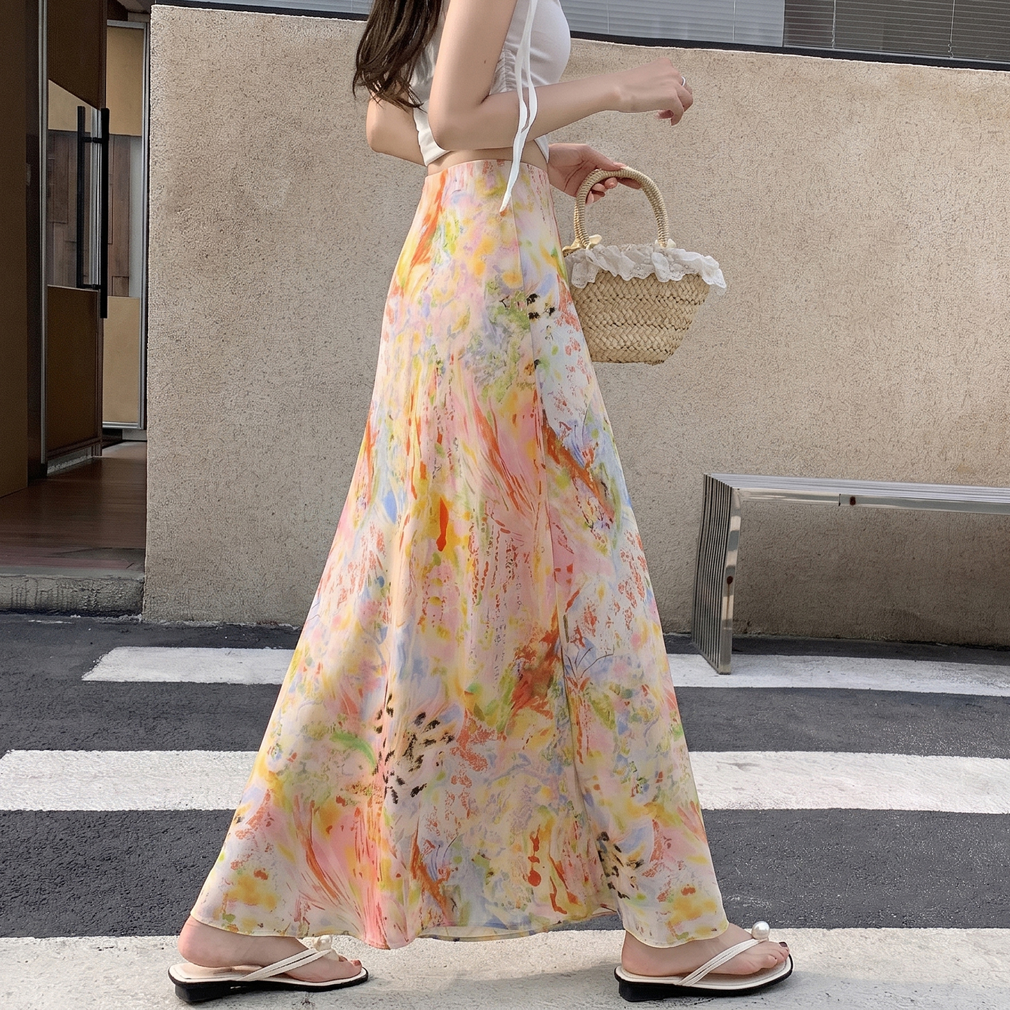 Elegant High-Waist Mermaid Skirt with Print and Drape - Image 3