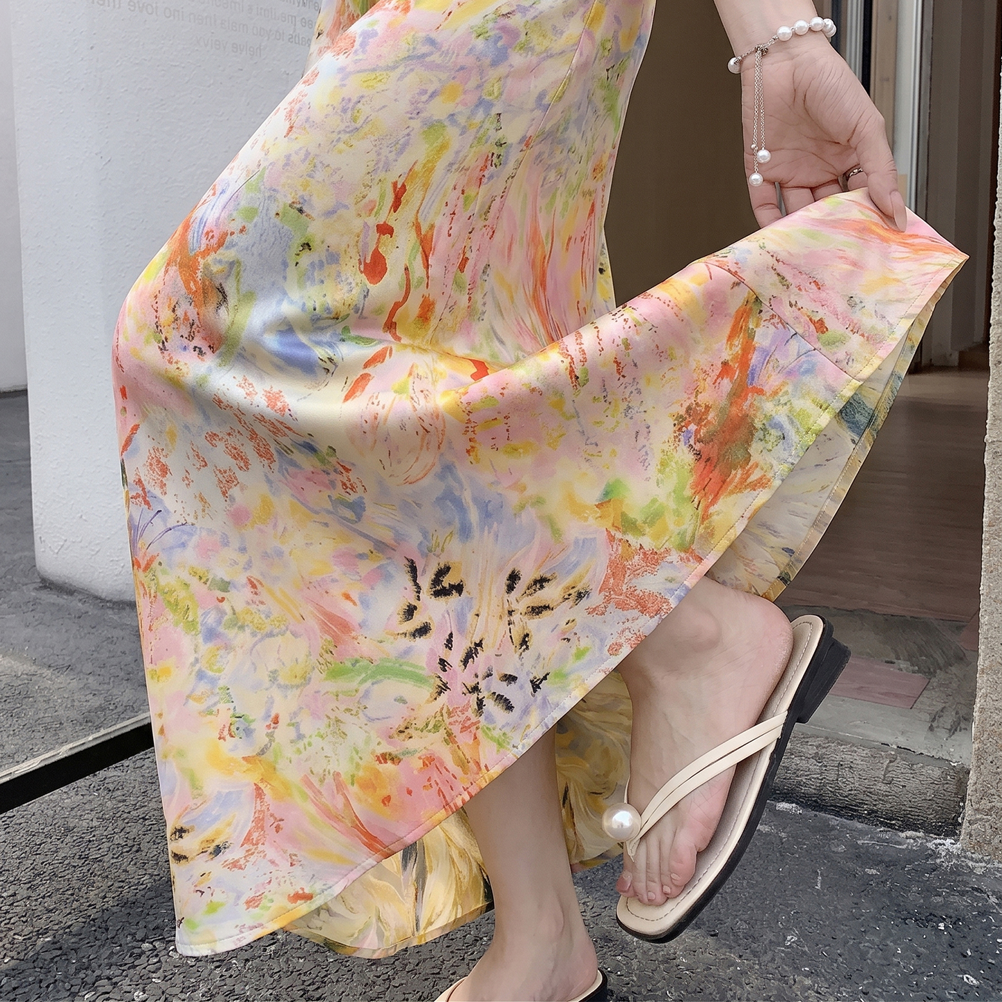 Elegant High-Waist Mermaid Skirt with Print and Drape - Image 4