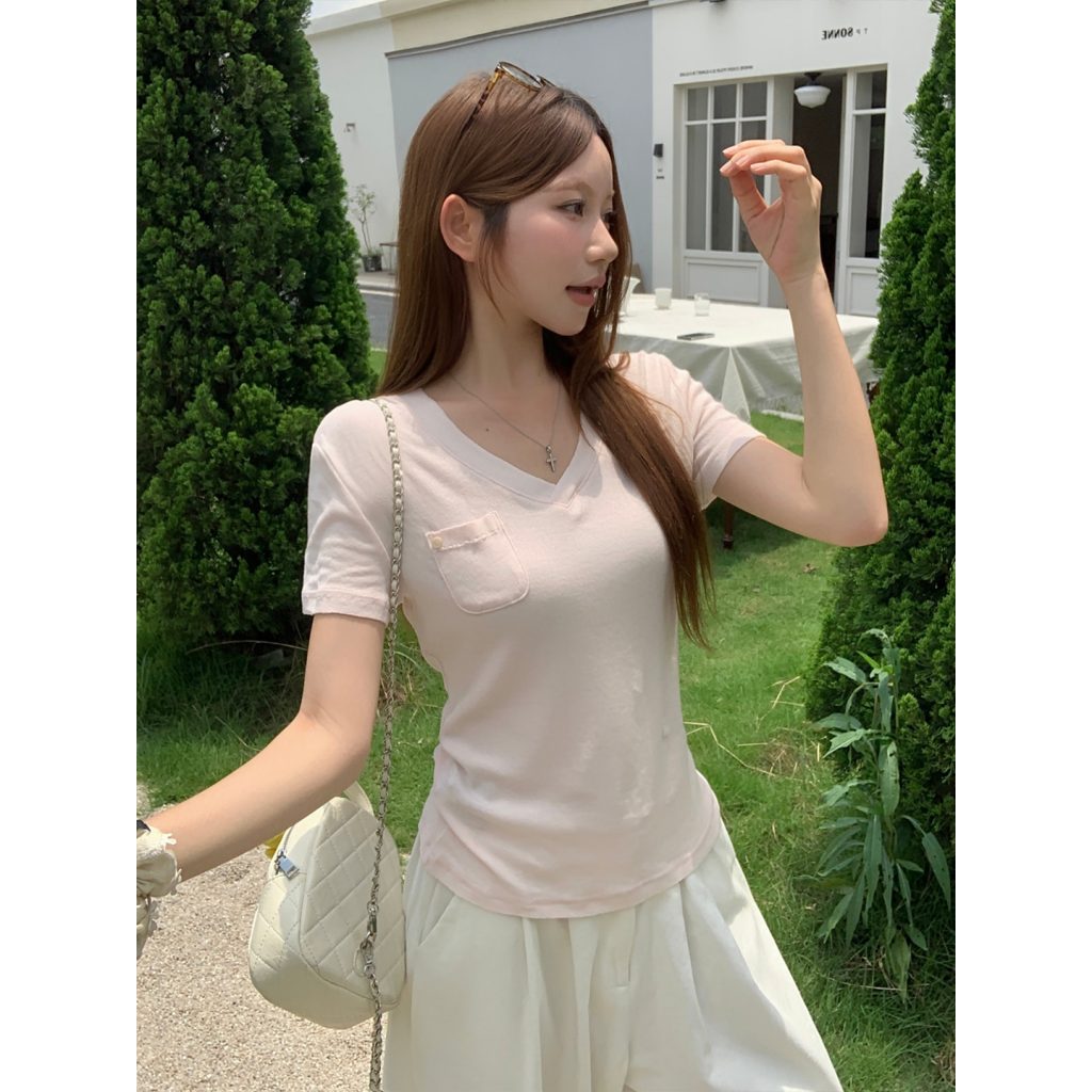Light Pink V-Neck Short Sleeve T-Shirt for Women Summer Korean Style Pocket Slim Fit Top