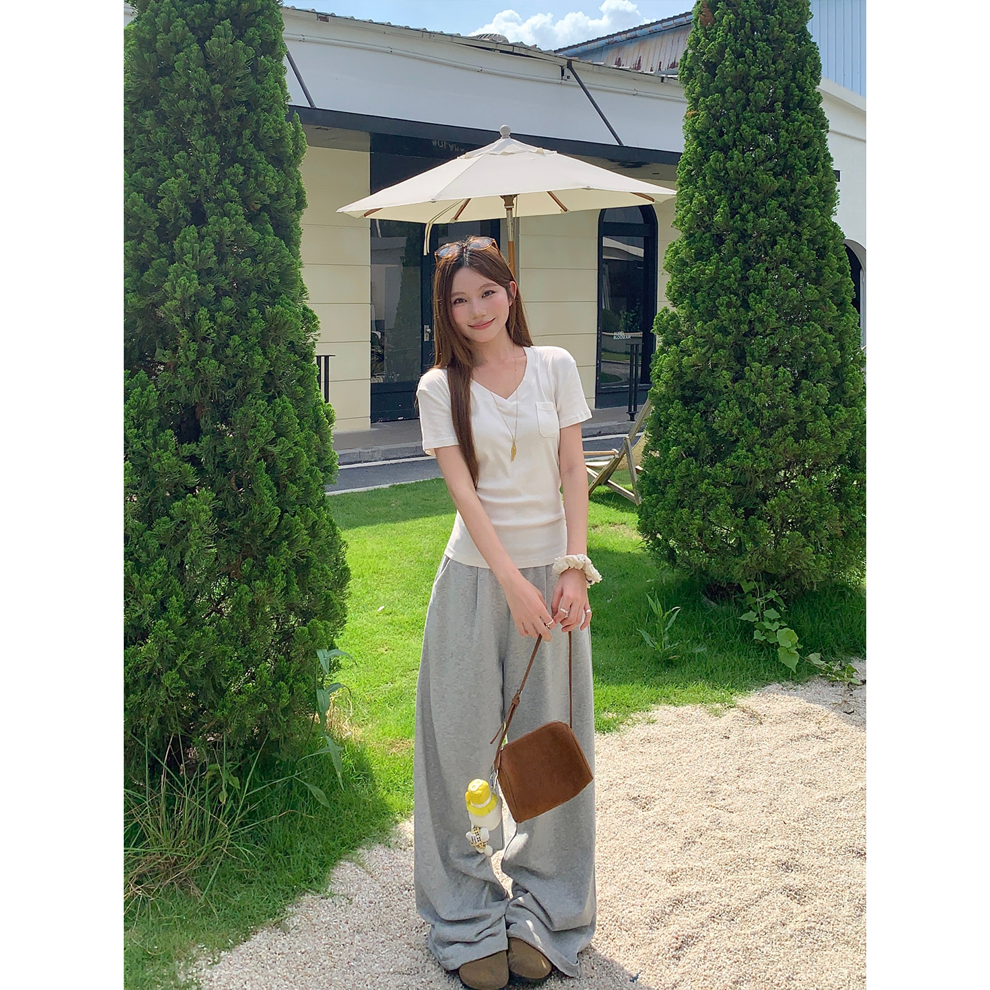 Korean V-Neck Short Sleeve T-Shirt for Women Summer New Slim Fit Top - Image 2