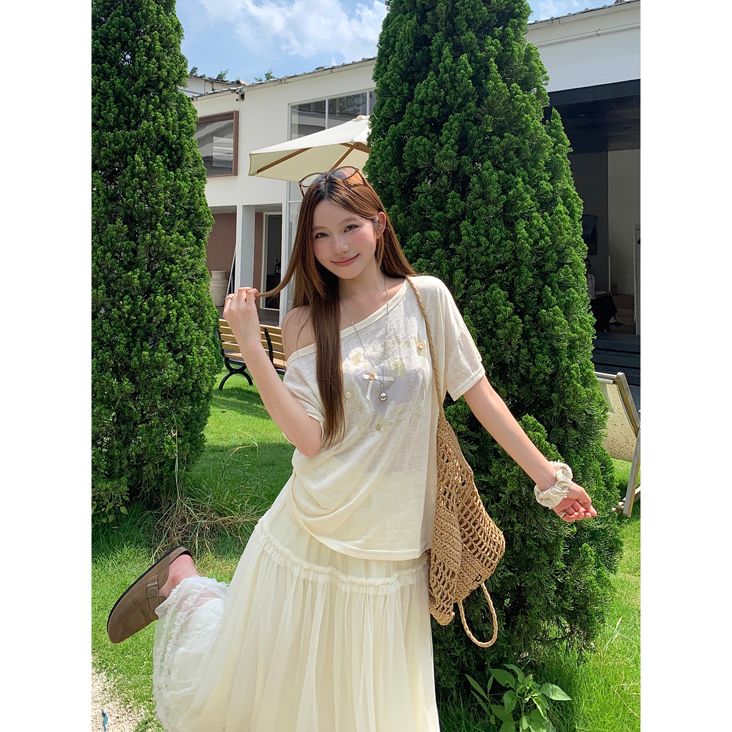 Women's Off-Shoulder Graphic Print Short Sleeve T-Shirt Summer Loose Fit Top - Image 3