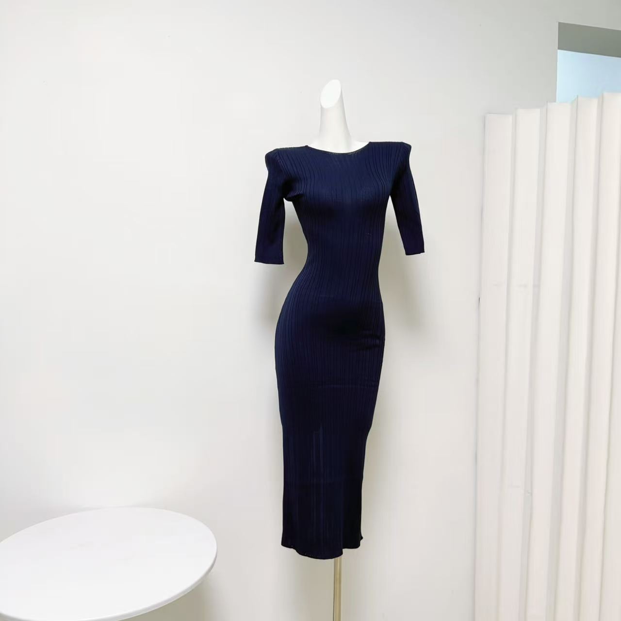 Women's Knit Sleeveless Bodycon Dress Slim Fit Street Style - Image 4